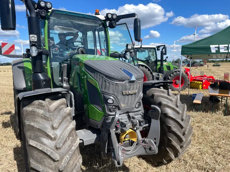 Tracteur Fendt 500 VarioDrive Gen4.