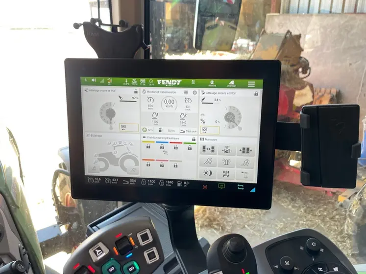 <em class="placeholder">Terminal principal Fendt 620 VarioDrive.</em>