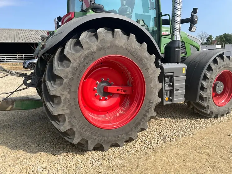 <em class="placeholder">Télégonflage Fendt 620 VarioDrive.</em>