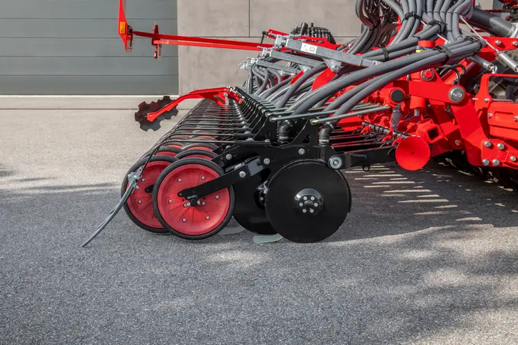 <em class="placeholder">Ligne de semis ParaDisc de semoir Horsch Pronto 9 DC</em>