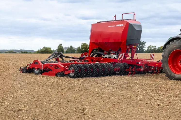 <em class="placeholder">Semoir en ligne Horsch Pronto 9 DC</em>