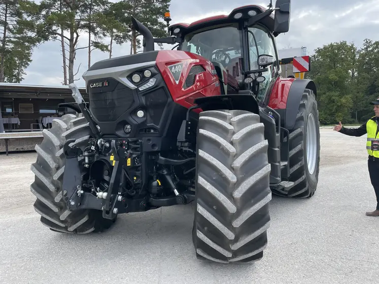 Nouveau tracteur Case IH Optum 