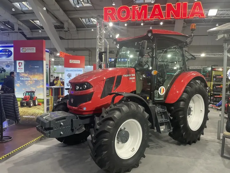 <em class="placeholder">Tracteur Irum Tagro 102 au salon Agritechnica 2025</em>