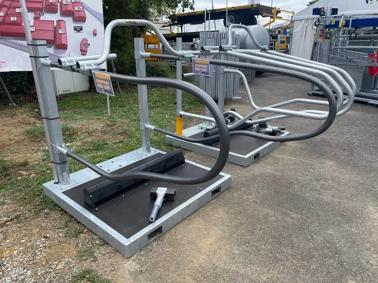 <em class="placeholder">Bat-flancs de logettes flexibles de Cosnet</em>