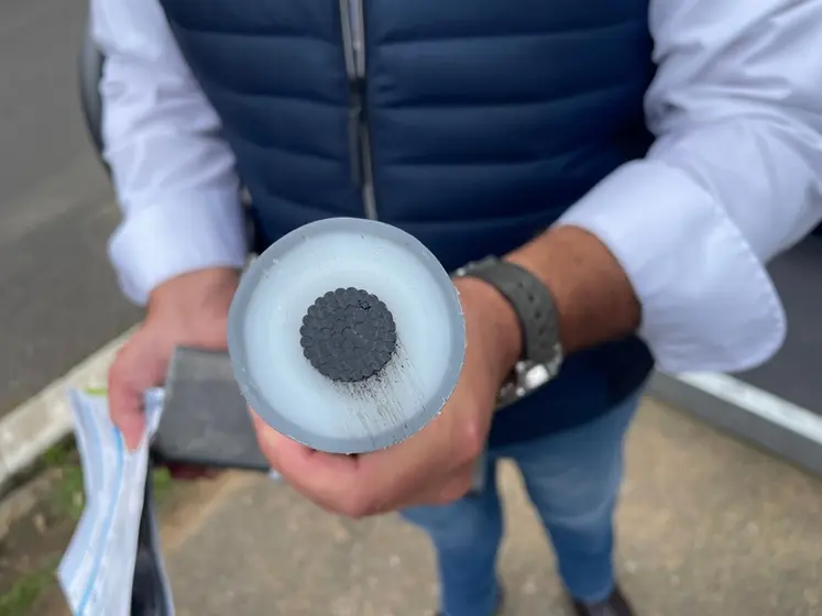 <em class="placeholder">Bat-flancs de logettes flexibles de Cosnet</em>