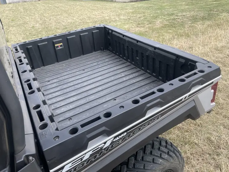 <em class="placeholder">Vue intérieure de la caisse arrière du SSV Aodes Workcross 1000 HVAC </em>