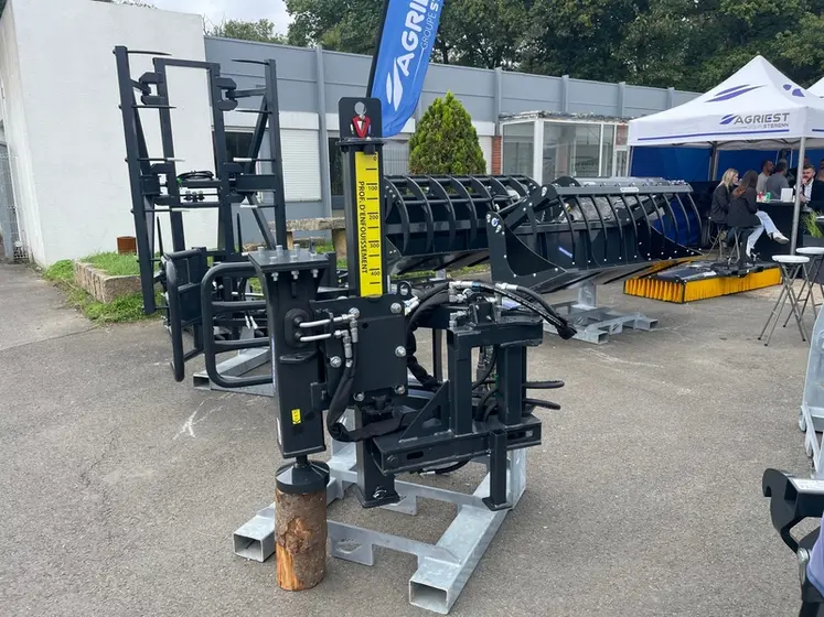 <em class="placeholder">Enfonce-pieux d&#039;Agriest au Space 2025</em>