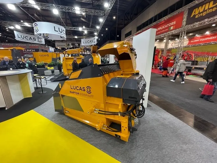 <em class="placeholder">Pailleuse Lucas G Raptor Compact au salon Agritechnica 2025</em>