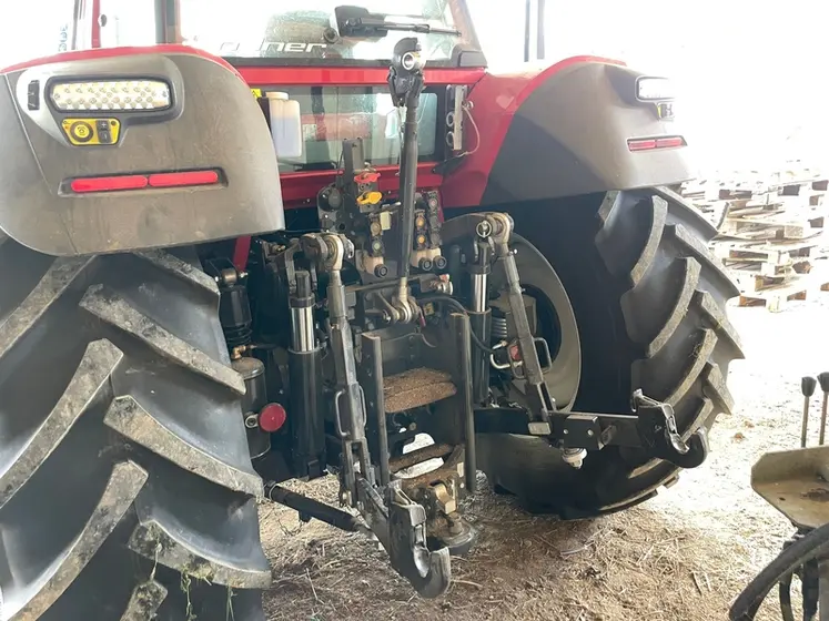 <em class="placeholder">Relevage arrière du tracteur Lindner Lintrac 130 LDrive </em>