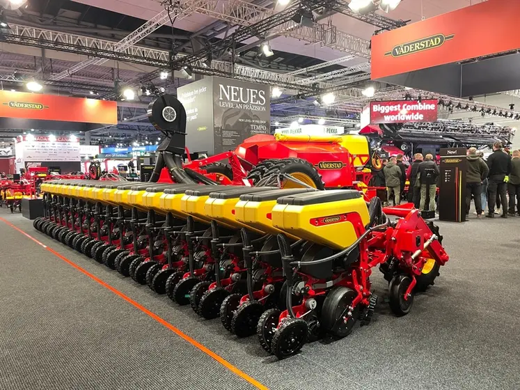 <em class="placeholder">Élément semeur Väderstad Row Unit Génération II.</em>