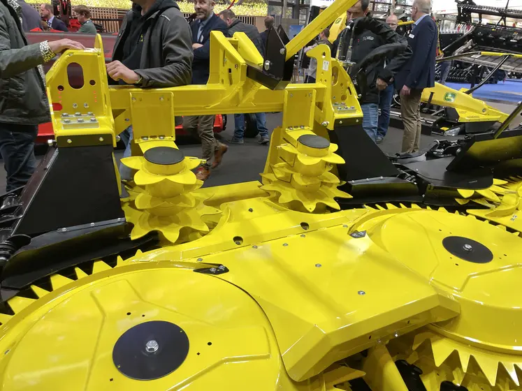 Prototype de bec maïs Kemper 16 rangs à Agritechnica 2025