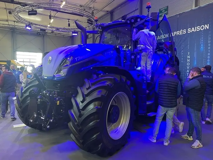 <em class="placeholder">Tracteur New Holland T7 XD.</em>