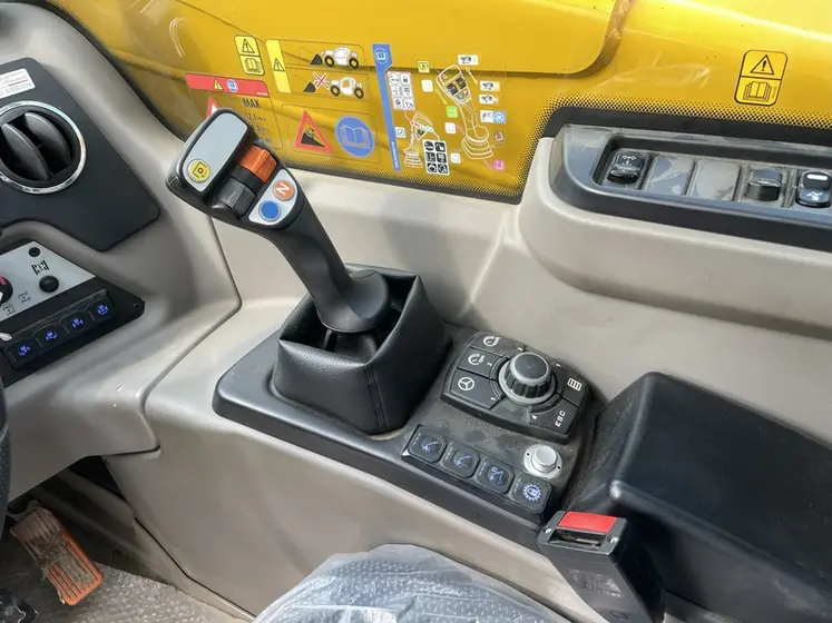 <em class="placeholder">Joystick du chargeur télescopique Dieci Agri Max 50.8 Power X2 </em>