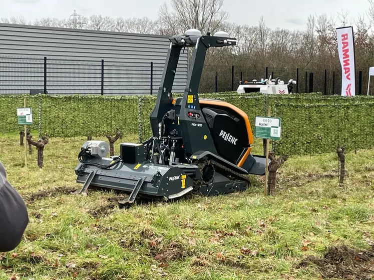 <em class="placeholder">Robot RX20 de Pellenc</em>