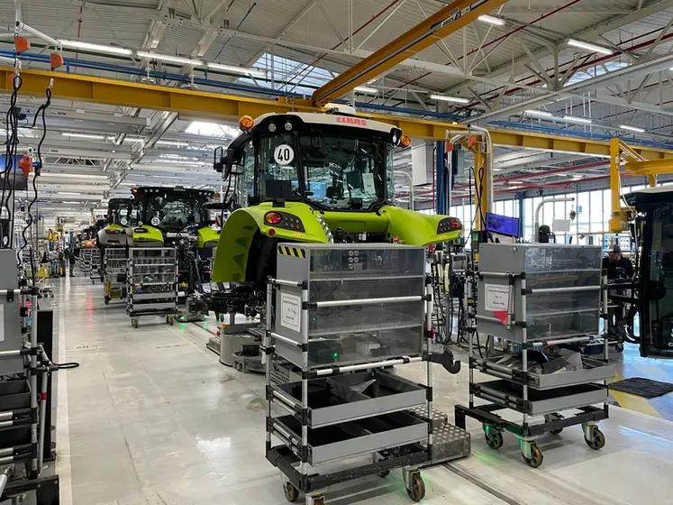<em class="placeholder"> usine de tracteurs Claas Le Mans</em>