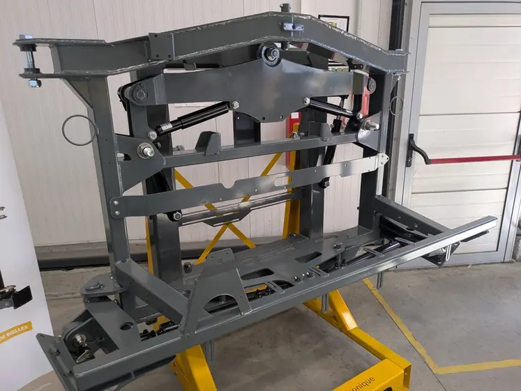 <em class="placeholder">Cadre de rampe de pulvérisateur Arland</em>