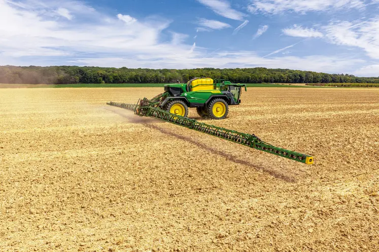 Pulvérisateur automoteur John Deere 500R 