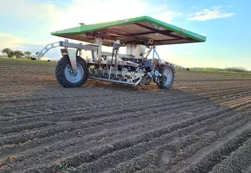Robot agricole FarmDroid FD20