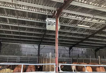 Orela propose des brasseurs d'air pour les bâtiments d'élevage.