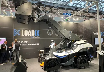 <em class="placeholder">Robot de manutention Loadix de Manurob.</em>
