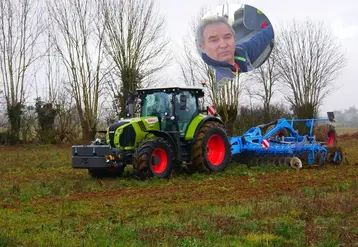 <em class="placeholder">Tracteur Claas Arion 660 CMatic au travail avec un déchaumeur Lemken Rubin 10</em>