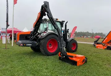 <em class="placeholder">Epareuse SMA Cobra Innov-Agri2024</em>
