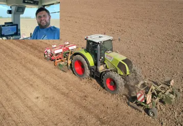 <em class="placeholder">Charly Scramuccia et tracteur Claas Axion 810 équipé du système de guidage automatique FJDynamics au semis de maïs en combiné </em>