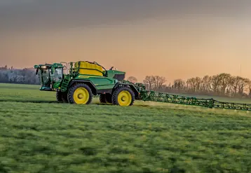 Automoteur pulvérisation John Deere 500R
