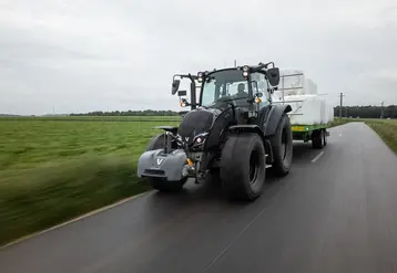 <em class="placeholder">tracteur valtra A105 A115</em>