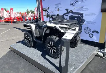 <em class="placeholder">Can-Am quad électrique Outlander EV.</em>