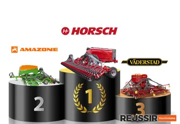 Podium avec des semoirs en ligne traînés Amazone, Horsch et Väderstad