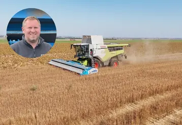 <em class="placeholder">Moissonneuse-batteuse Claas Lexion 7500 avec un stripper Shelbourne Reynolds, Eric Guen, dirigeant de GTTA. </em>