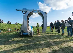 Démonstration d'un robot viticole lors du Fira 2023