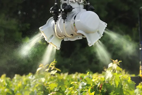 Traitement phytosanitaire dans les vignes