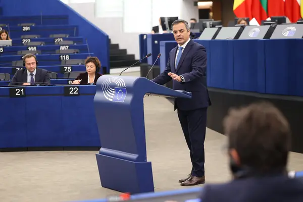 L'eurodéputé André Rodrigues au Parlement européen de Strasbourg pour défendre son rapport sur la simplification de la Pac