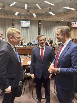 Les négociateurs du Conseil de l'UE, du Parlement européen et de la Commission européenne concluent leur accord sur la simplification de la Pac