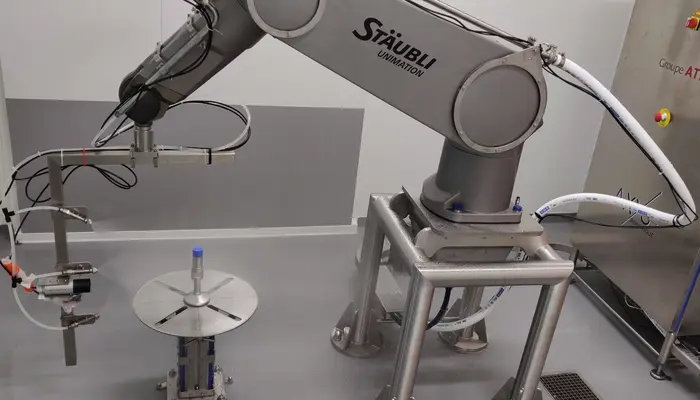 Bras robotisé pour améliorer le nettoyabilité