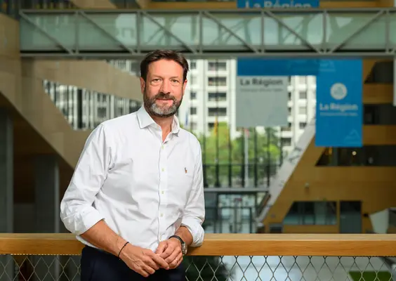 Auvergne-Rhône-Alpes : l’ancien vice-président à l’Agriculture élu président de la Région