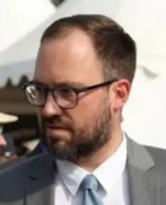 <em class="placeholder">Matignon : Louis de Redon bien placé pour remplacer Michel Stoumboff</em>