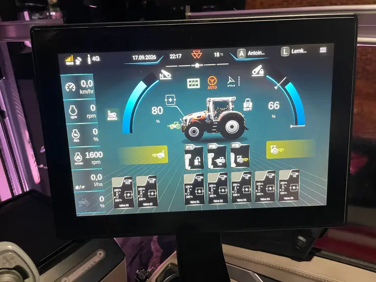 Tracteur Massey Ferguson MF 7S Mark 2 terminal Datatronic 6