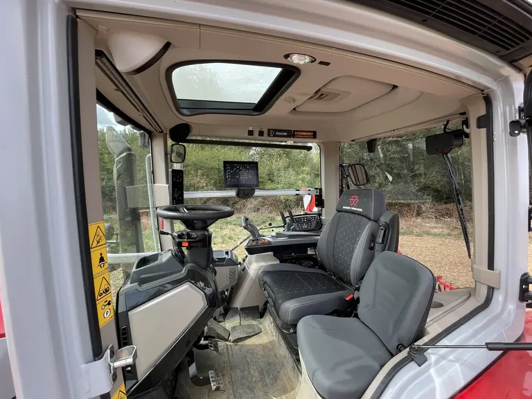 Cabine de tracteur Massey Ferguson MF 7S Mark 2