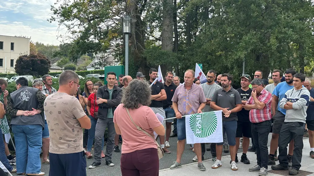 Rassemblement FDSEA/JA devant l'OFB à Guéret le 28 septembre 2026