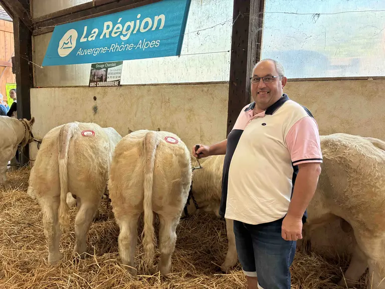 Stéphane Charrondière, en GAEC avec son frère à Luneau