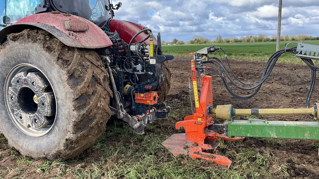 Tracteur Case IH avec système d'accrochage rapide Siwi