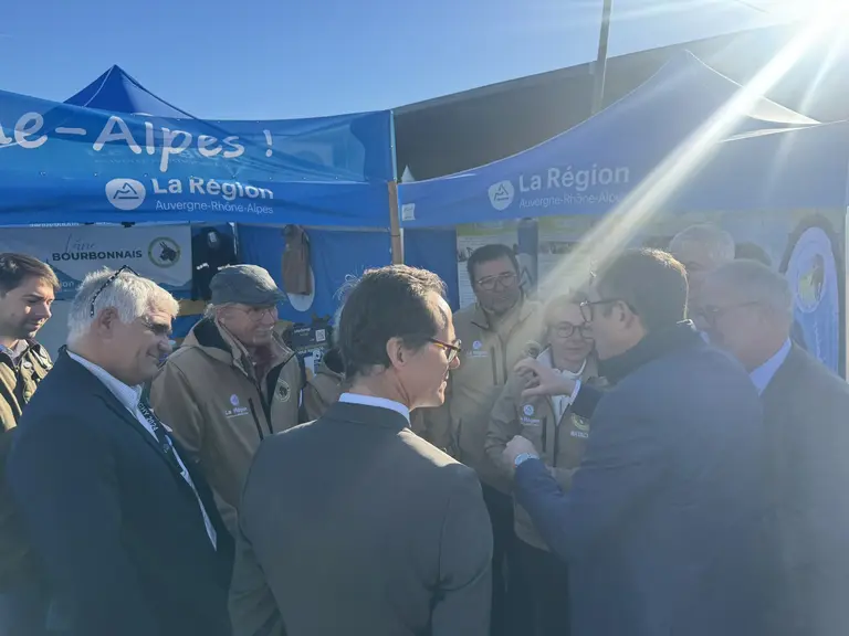 Visite des stands des ânes bourbonnais.