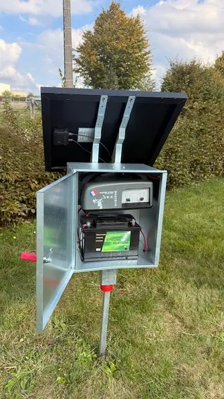 Boitier électrifié pour électrificateur de clôtures.