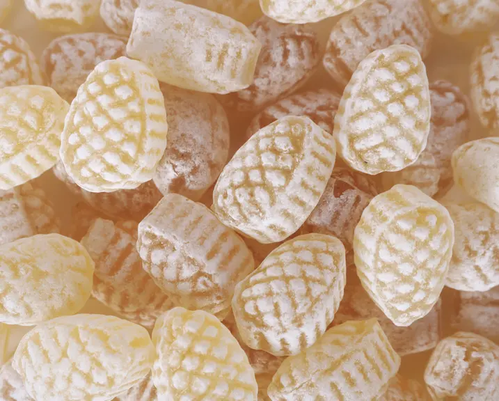 Proposer des bonbons au miel à façon est une excellente manière de se diversifier.