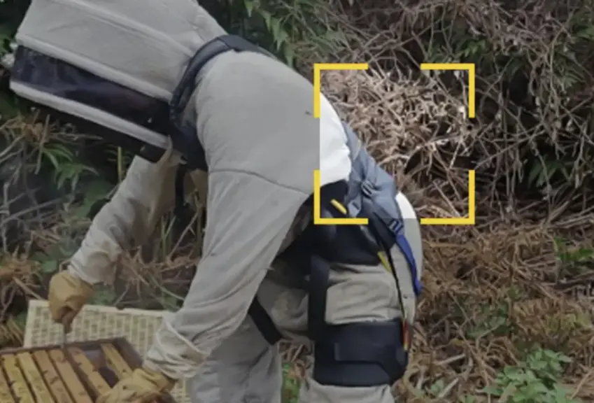 L'exosquelette lombaire HAPO d’Ergosanté est un soutien utile pour soulager les lombaires lors des travaux penchés, testé