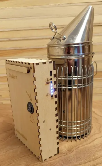 L'enfumoir électrique Zephyr est un modèle sans soufflet manuel, conçu pour préserver les articulations et diffuser une f