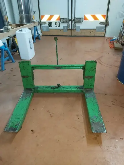 Petit_transpalette_de_vEhicule